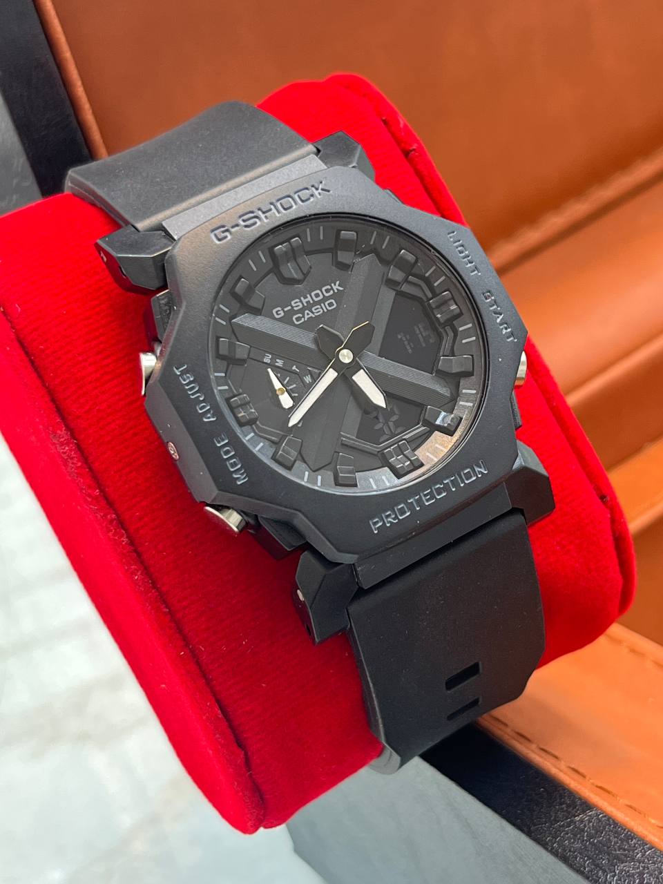 کاسیو جی شاک 2300 دو زمانه ساعت چند زمانه،تاریخ،هفته،کرنومتر و لایت و آلارم در تنوع رنگ